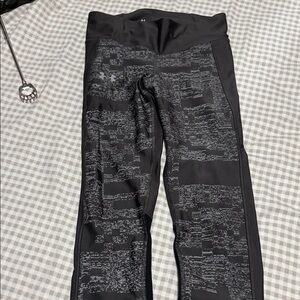 Under Armour Black Patterned Capris